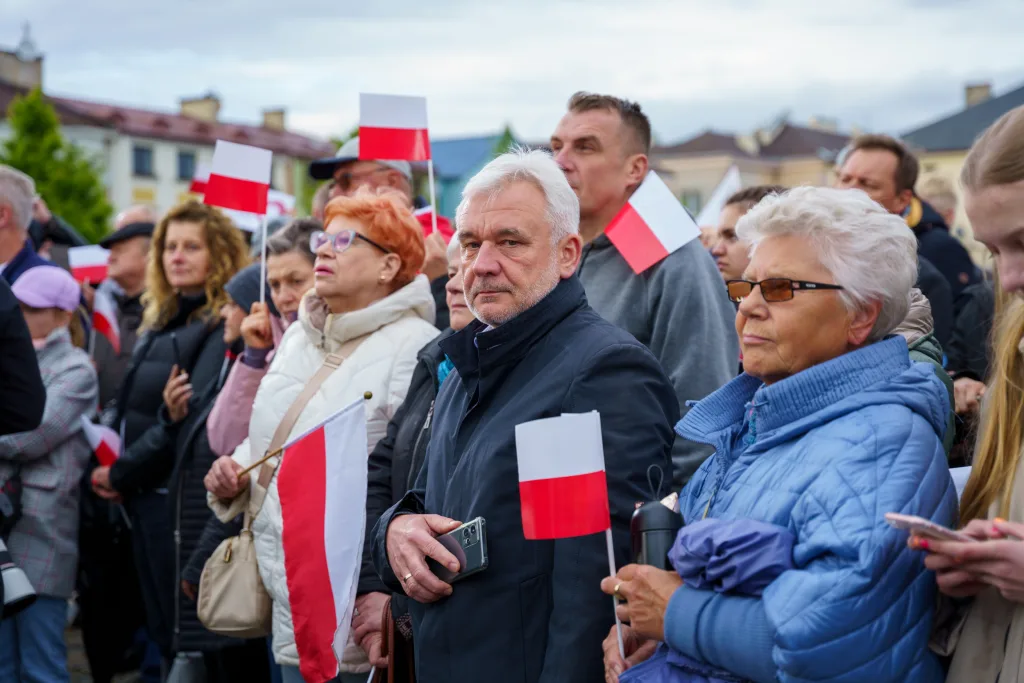 afal trzaskowski w skierniewicach przed cisza wyborcza wiec wyborczy i apel o mobilizacje 40 z 105