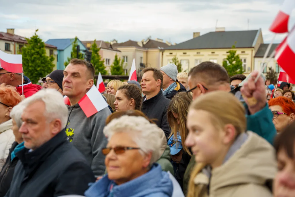 afal trzaskowski w skierniewicach przed cisza wyborcza wiec wyborczy i apel o mobilizacje 41 z 105