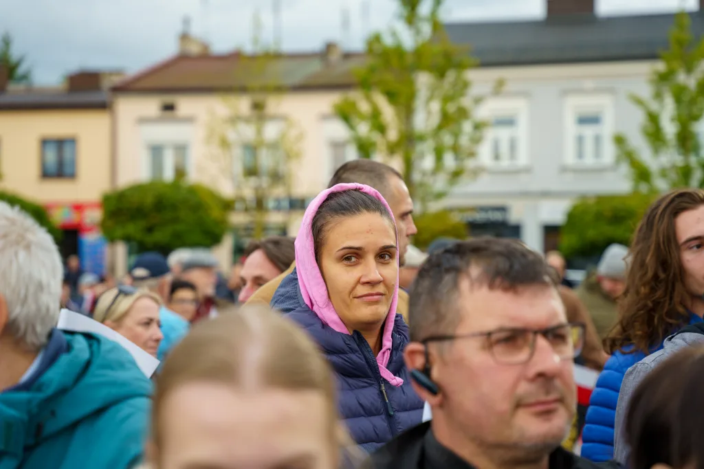 afal trzaskowski w skierniewicach przed cisza wyborcza wiec wyborczy i apel o mobilizacje 43 z 105
