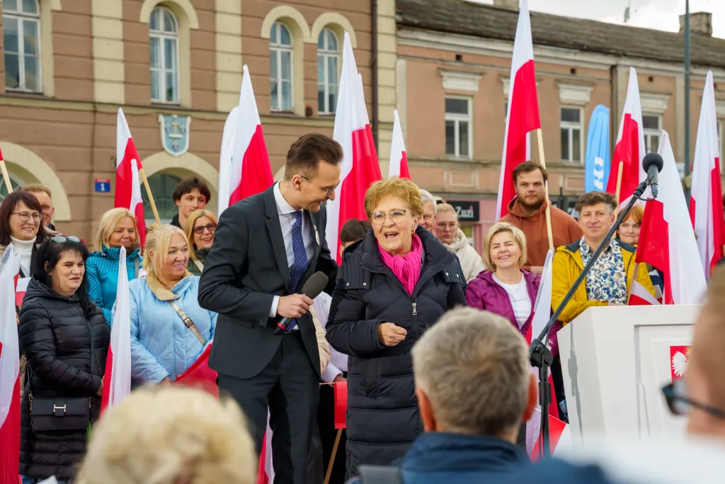 afal trzaskowski w skierniewicach przed cisza wyborcza wiec wyborczy i apel o mobilizacje 49 z 105