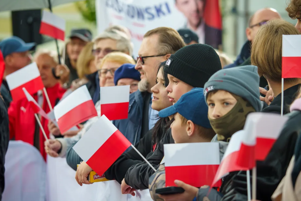 Rafał Trzaskowski w Skierniewicach przed ciszą wyborczą – wiec wyborczy i apel o mobilizację 35 afal trzaskowski w skierniewicach przed cisza wyborcza wiec wyborczy i apel o mobilizacje 5 z 105