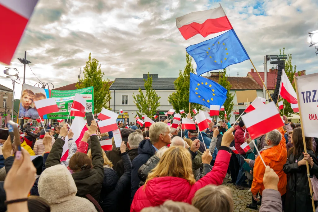 afal trzaskowski w skierniewicach przed cisza wyborcza wiec wyborczy i apel o mobilizacje 53 z 105