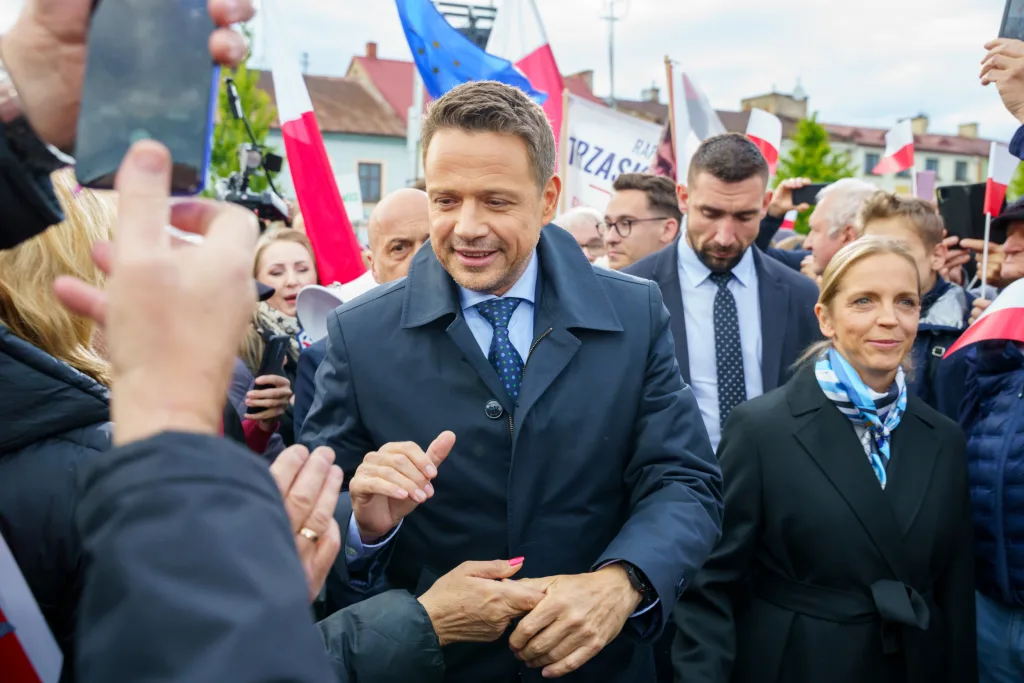 afal trzaskowski w skierniewicach przed cisza wyborcza wiec wyborczy i apel o mobilizacje 59 z 105