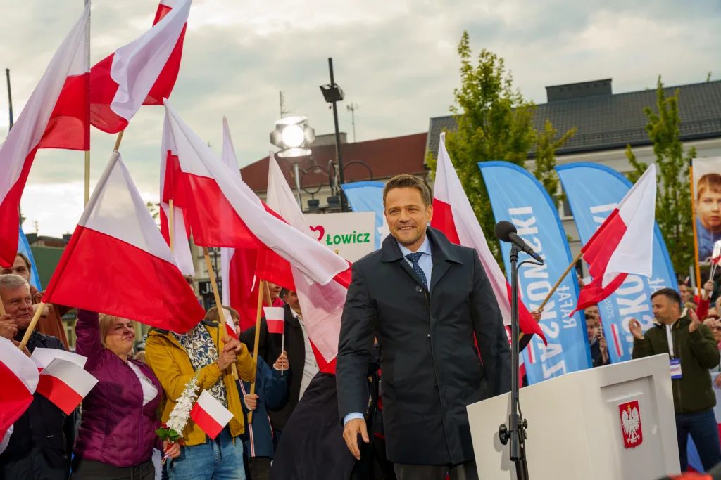 afal trzaskowski w skierniewicach przed cisza wyborcza wiec wyborczy i apel o mobilizacje 64 z 105