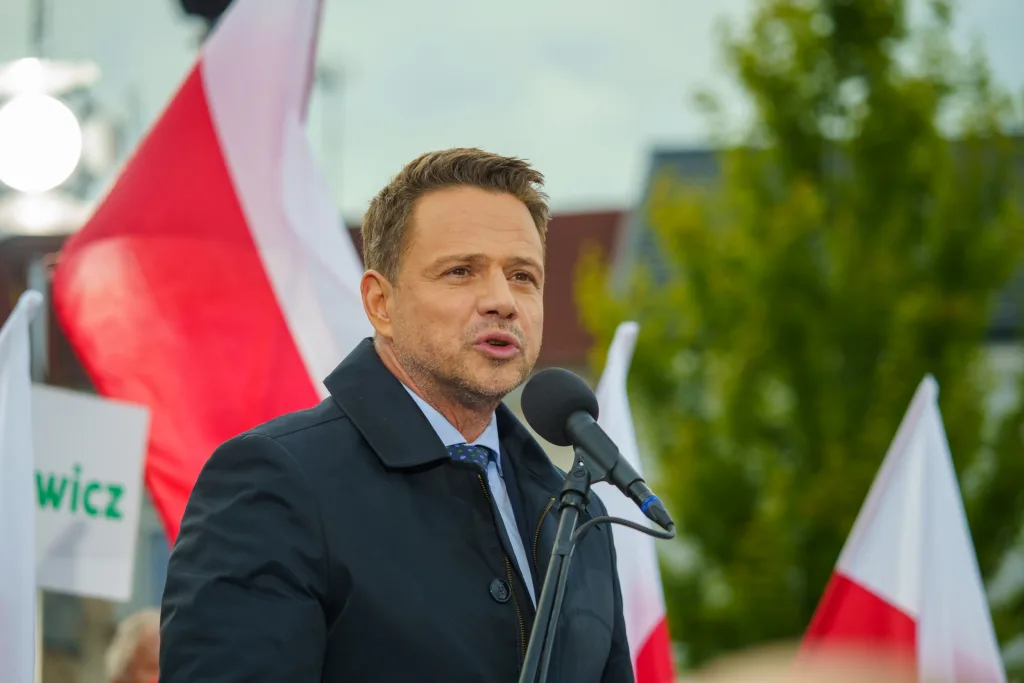 afal trzaskowski w skierniewicach przed cisza wyborcza wiec wyborczy i apel o mobilizacje 68 z 105