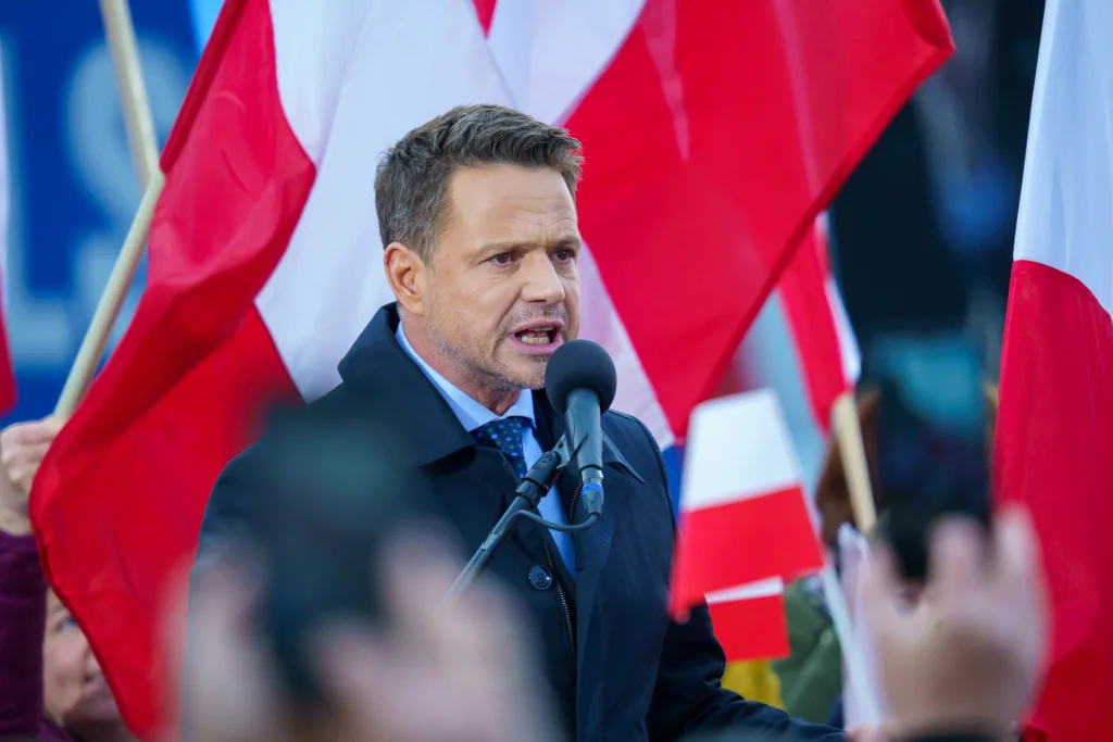 afal trzaskowski w skierniewicach przed cisza wyborcza wiec wyborczy i apel o mobilizacje 73 z 105