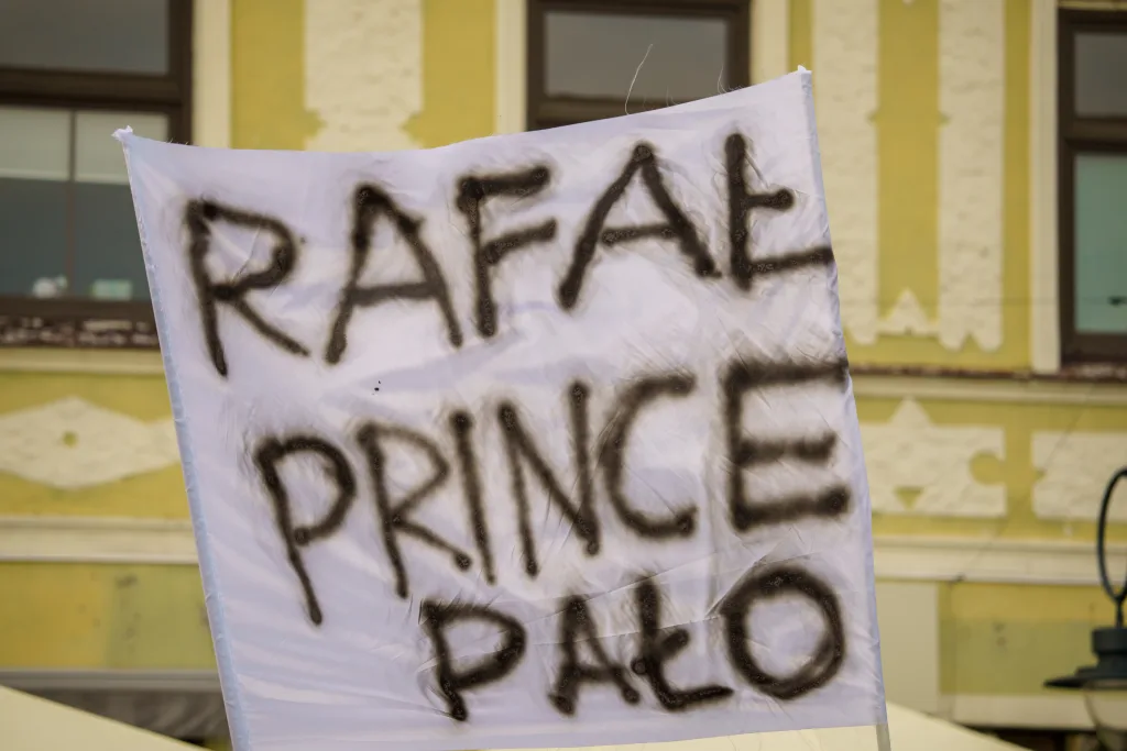 afal trzaskowski w skierniewicach przed cisza wyborcza wiec wyborczy i apel o mobilizacje 76 z 105