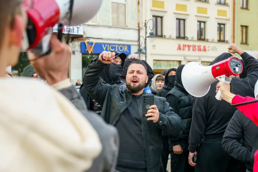 afal trzaskowski w skierniewicach przed cisza wyborcza wiec wyborczy i apel o mobilizacje 82 z 105