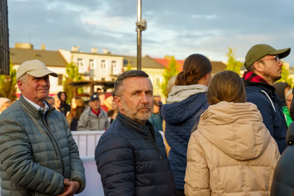 afal trzaskowski w skierniewicach przed cisza wyborcza wiec wyborczy i apel o mobilizacje 99 z 105