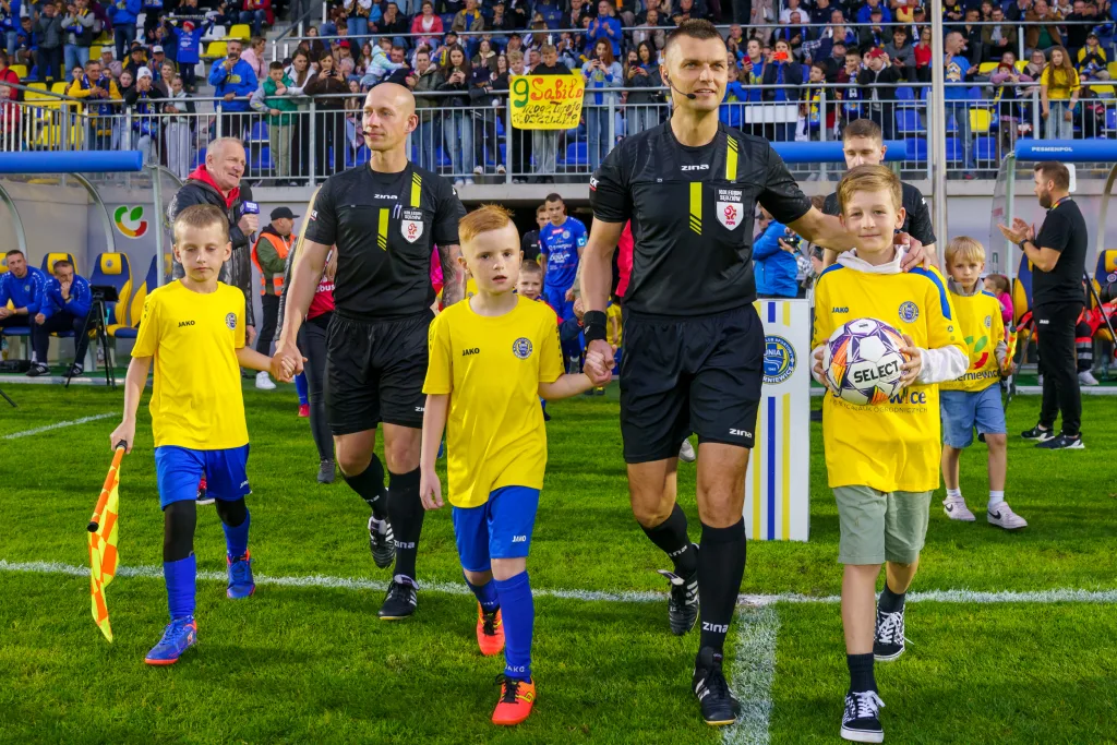 Remis Unii Skierniewice z Legią II Warszawa 33 bezbramkowy remis na szczycie iii ligi 6 z 104