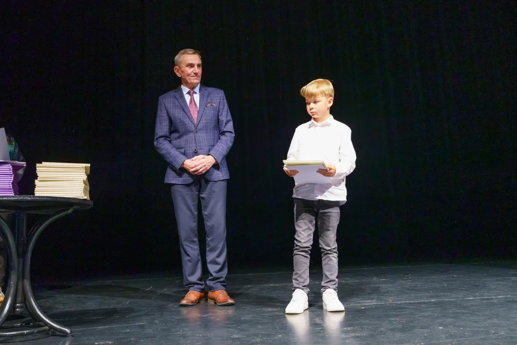 Finał XLIV Małego Konkursu Recytatorskiego w Skierniewicach 37 final powiatowy xliv malego konkursu recytatorskiego 10 z 38