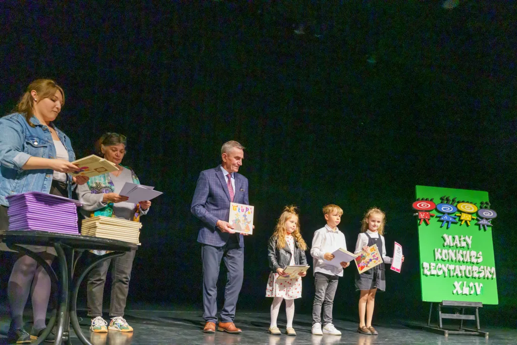 final powiatowy xliv malego konkursu recytatorskiego 12 z 38