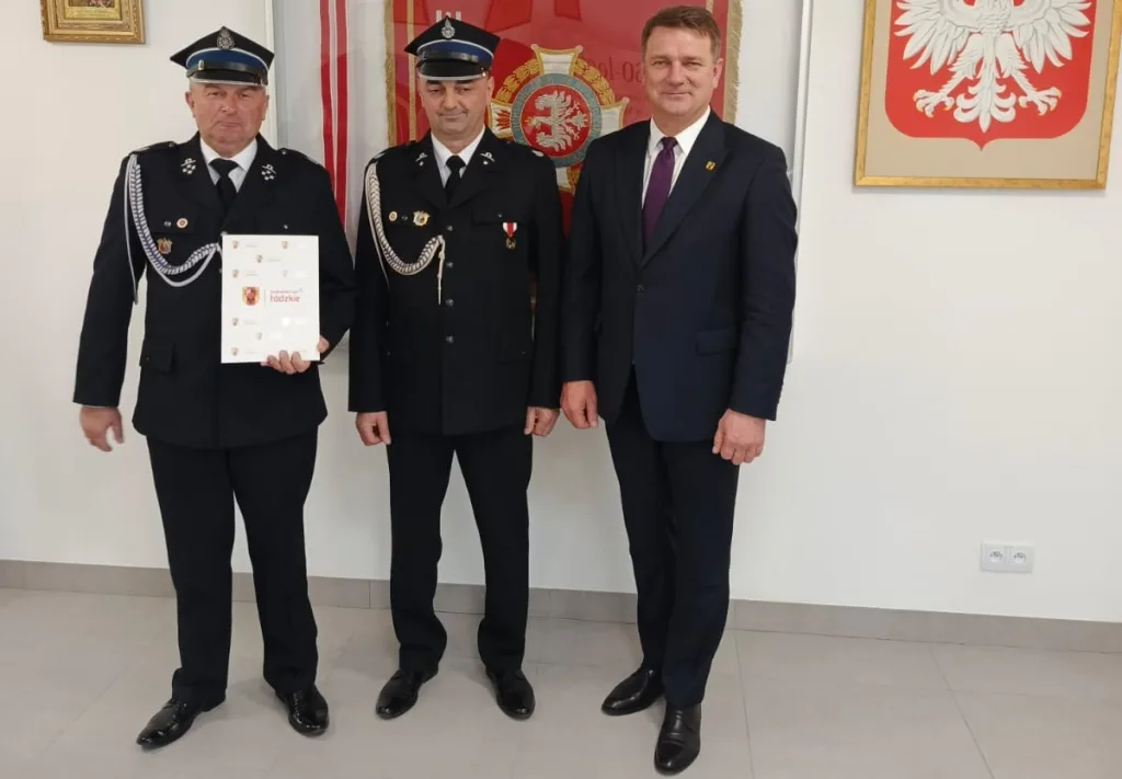 W Mokrej Lewej podpisano umowy z OSP na rozwój Młodzieżowych Drużyn Pożarniczych 34 img 20250521 wa0014