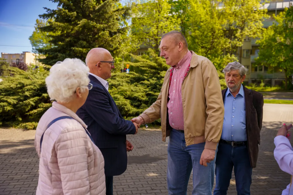 Skierniewicka Lewica uczciła Święto Pracy 35 skierniewicka lewica uczcila swieto pracy 15 z 20