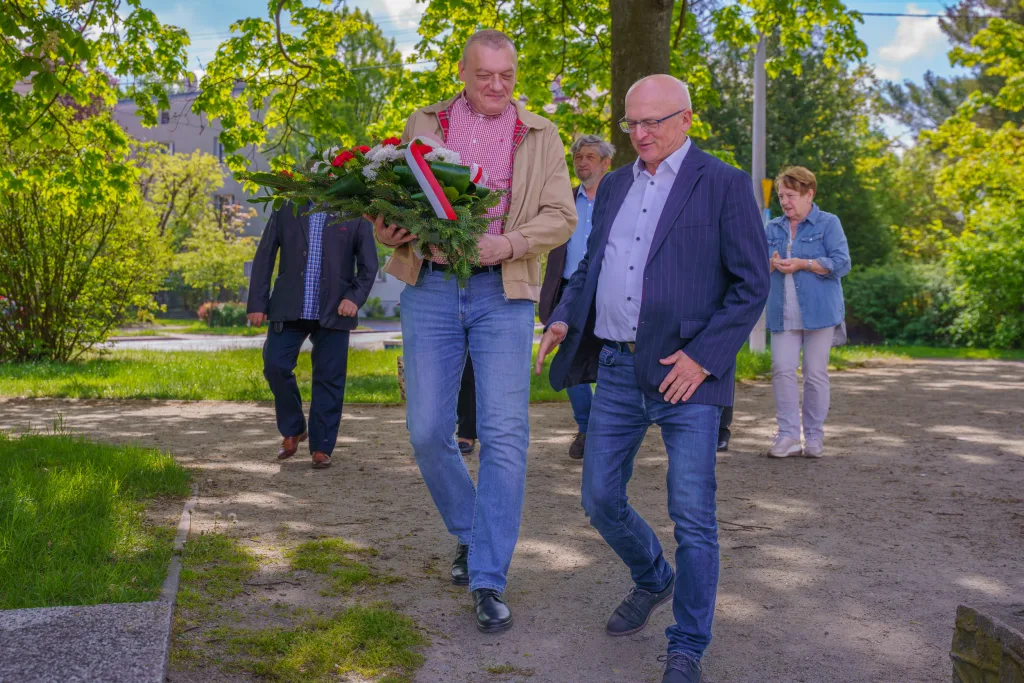 Skierniewicka Lewica uczciła Święto Pracy 38 skierniewicka lewica uczcila swieto pracy 4 z 20
