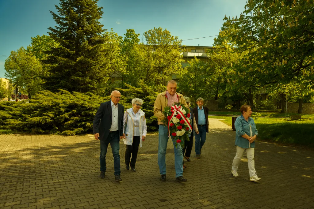 Skierniewicka Lewica uczciła Święto Pracy 33 skierniewicka lewica uczcila swieto pracy 8 z 20