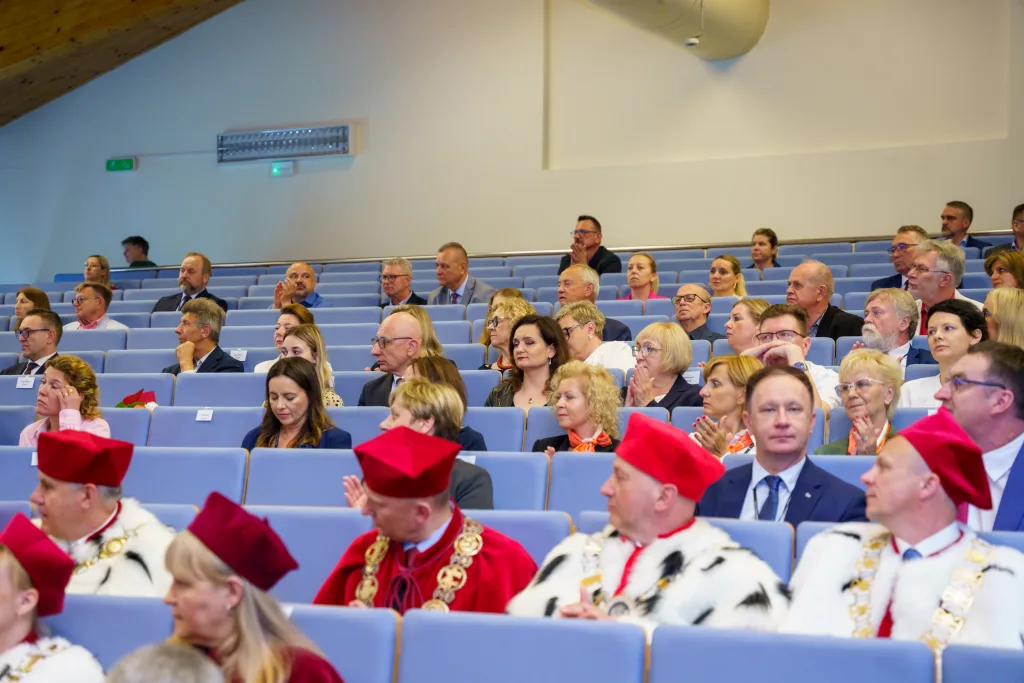 20 lat akademia nauk stosowanych stefana batorego 23 z 91