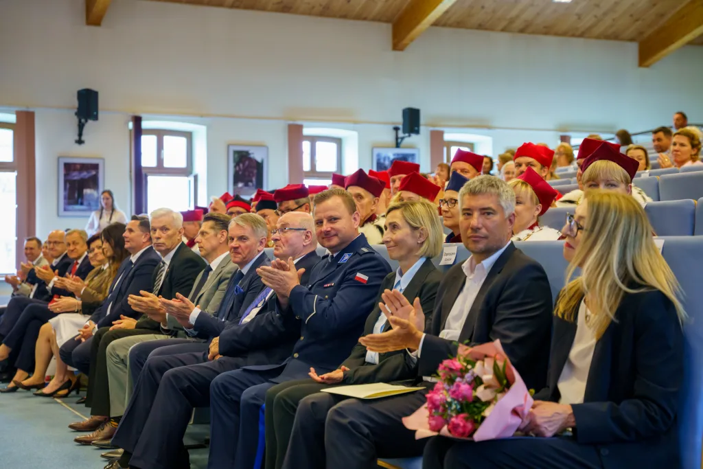 20 lat akademia nauk stosowanych stefana batorego 24 z 91