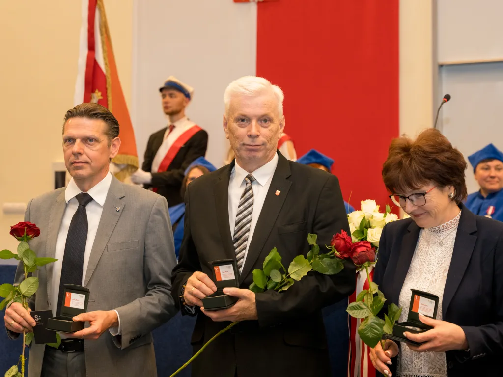 20 lat akademia nauk stosowanych stefana batorego 60 z 91