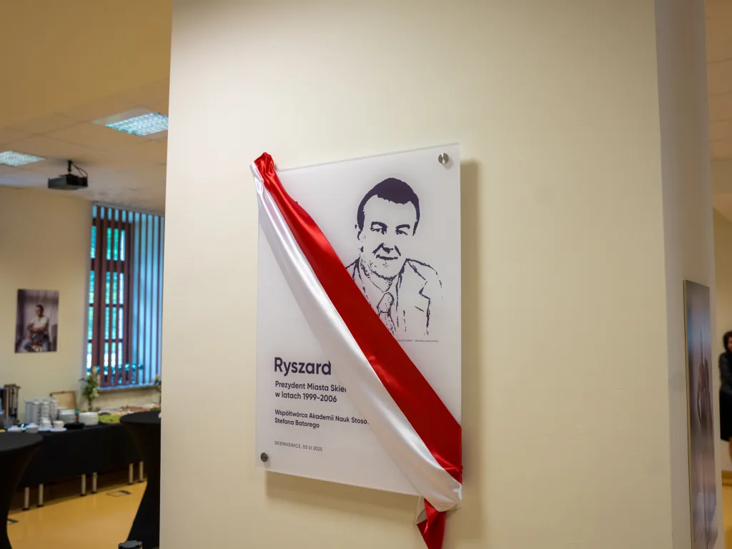 20 lat akademia nauk stosowanych stefana batorego 73 z 91