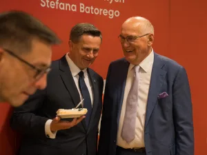20 lat akademia nauk stosowanych stefana batorego 89 z 91