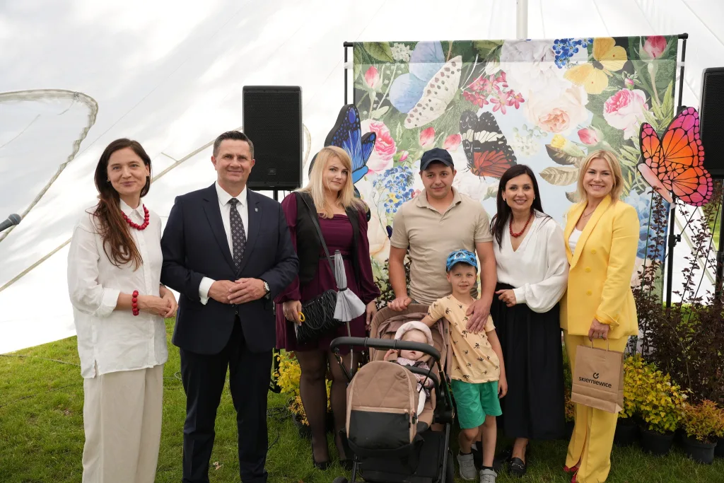 drzewko zycia dla najmlodszych mieszkancow skierniewic 1540597410610754