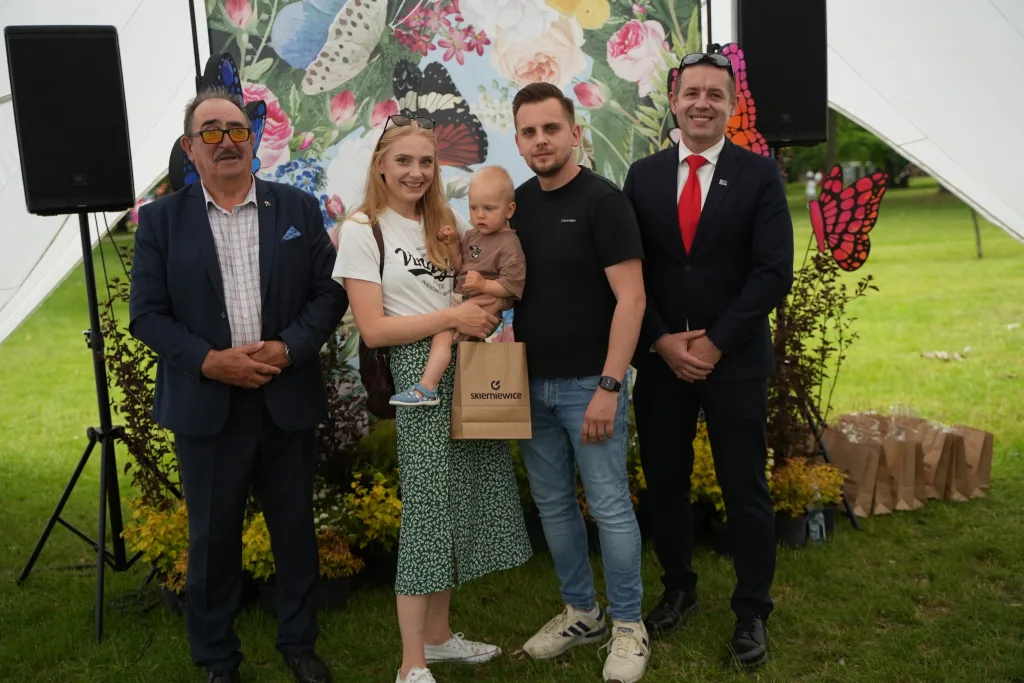 drzewko zycia dla najmlodszych mieszkancow skierniewic 1540681730602322