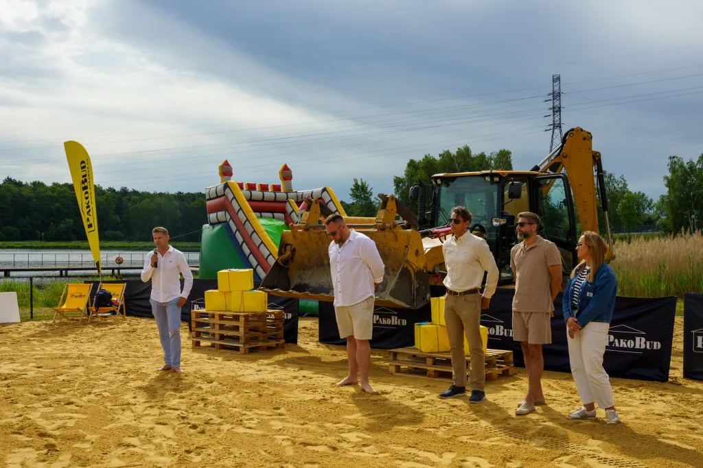 Turniej siatkówki plażowej Skierniewice 2025: miksty walczyły mimo deszczu 37 dsc08947