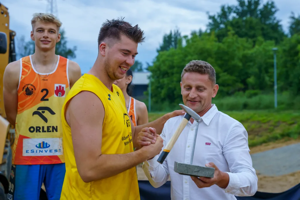Turniej siatkówki plażowej Skierniewice 2025: miksty walczyły mimo deszczu 39 dsc09595