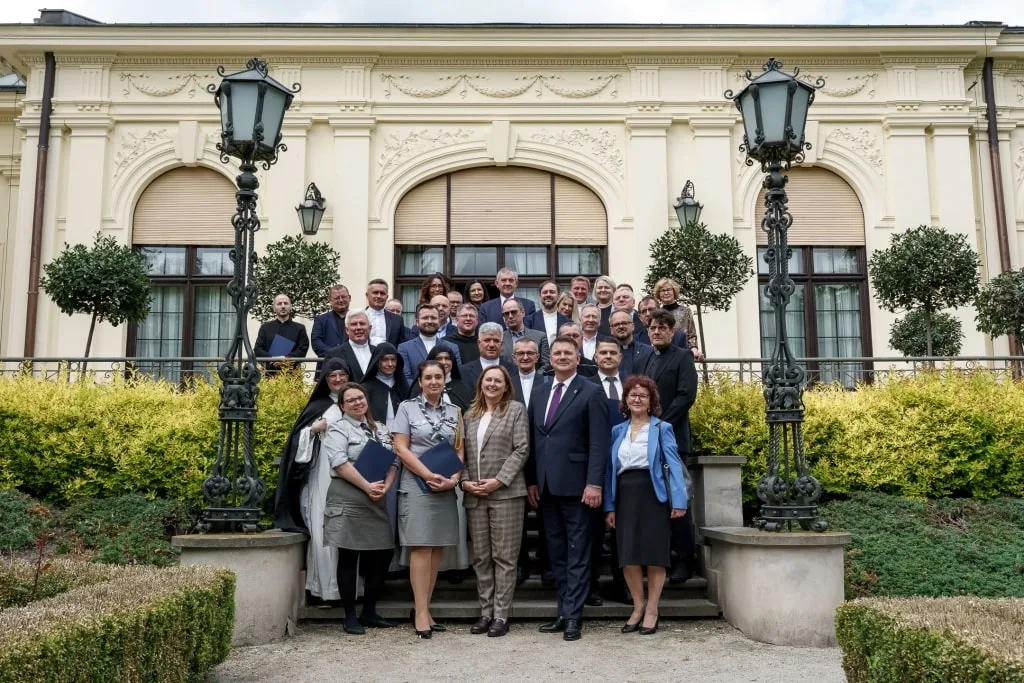 Łódzkie dla Ciebie: Wsparcie dla młodych naukowców, sołectw i działkowców. Rozpoczynamy też głosowanie na Budżet Obywatelski 6 lodzkie dla zabytkow min