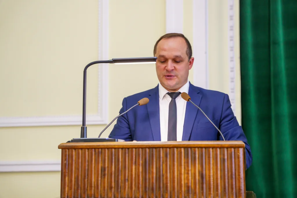 miroslaw belina i zarzad powiatu skierniewickiego z jednoglosnym absolutorium za 2024 rok 25 z 44