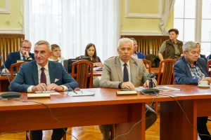 miroslaw belina i zarzad powiatu skierniewickiego z jednoglosnym absolutorium za 2024 rok 3 z 44