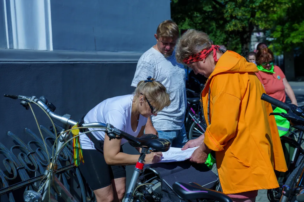 Rowerowa niedziela pełna uśmiechu – 250 osób na trasie Skierniewice–Lipce 33 v ekologiczny powiatowy rajd rowerowy 15 z 105