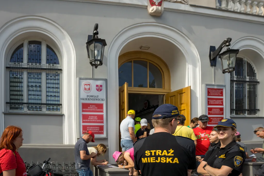 Rowerowa niedziela pełna uśmiechu – 250 osób na trasie Skierniewice–Lipce 33 v ekologiczny powiatowy rajd rowerowy 9 z 105