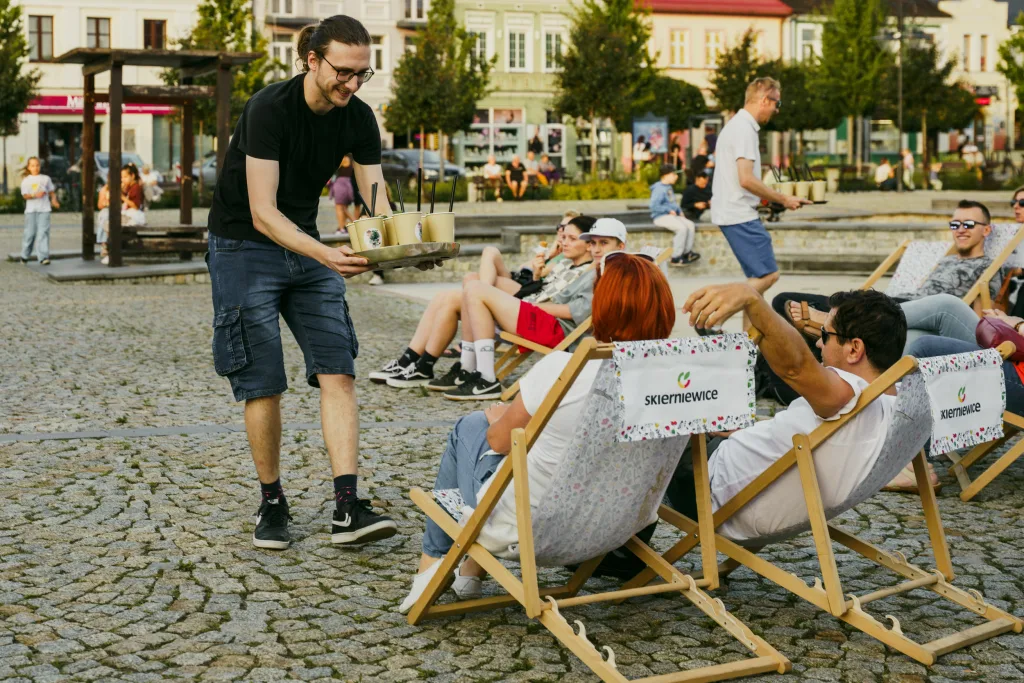 Skierniewice Music Square: Elektroniczne dźwięki na miejskim Rynku już za nami 34 elektroniczne dzwieki na miejskim rynku juz za nami 22 z 34