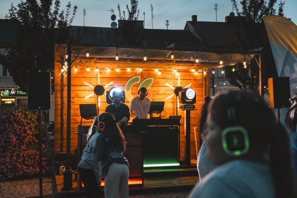 silent disco skierniewice 2025 wyjatkowa taneczna noc juz za nami 24 z 43