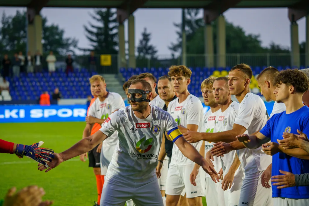 unia skierniewice warta poznan betclic 2 liga 1 kolejka 13 z 49