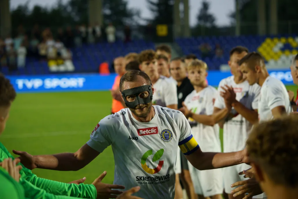 unia skierniewice warta poznan betclic 2 liga 1 kolejka 14 z 49