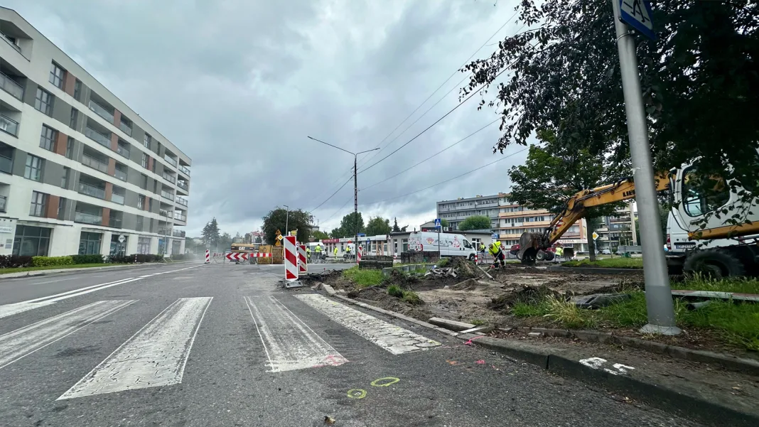 Remont ulicy Reymonta w Skierniewicach – utrudnienia w ruchu drogowym, prace modernizacyjne i zamknięcia ulicy, lipiec 2025.