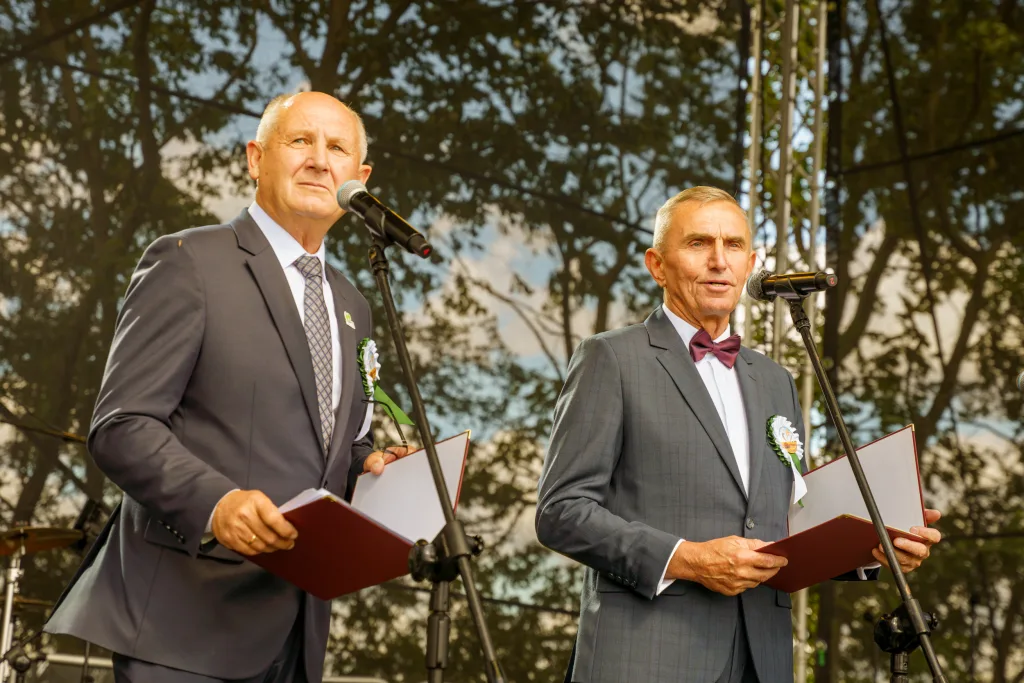 Dożynki Powiatu Skierniewickiego 2025 w Starej Rawie. Barwny korowód, msza i święto plonów 36 dozynki powiatu skierniewickiego 2025 2 52 z 91