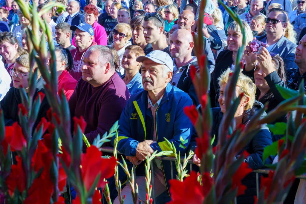 Dożynki Powiatu Skierniewickiego 2025 w Starej Rawie. Barwny korowód, msza i święto plonów 37 dozynki powiatu skierniewickiego 2025 fanatic 31 z 34