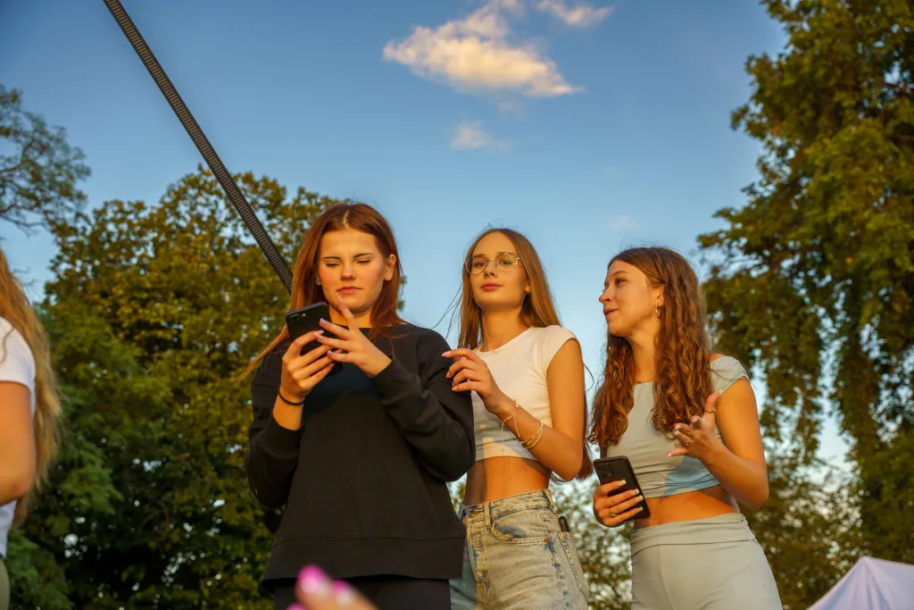 Dożynki Powiatu Skierniewickiego 2025 w Starej Rawie. Barwny korowód, msza i święto plonów 33 dozynki powiatu skierniewickiego 2025 playboys 25 z 46
