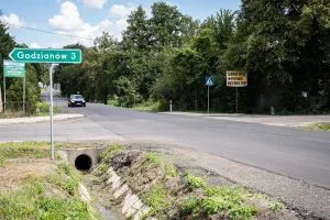 Byczki z nową drogą i zatokami. Modernizacja DW 705 na finiszu 8 modernizacja dw 705 na finiszu 002