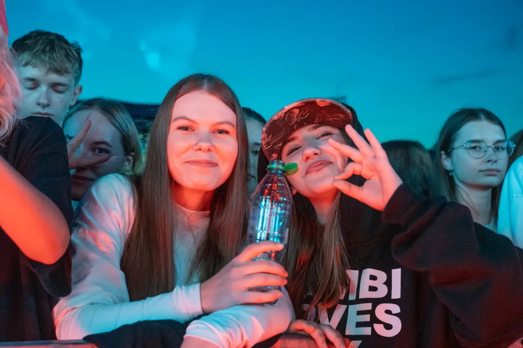Święto Kwiatów 2025 w Skierniewicach. Kinny Zimmer, Young Igi i KęKę porwali publiczność 37 dsc02040