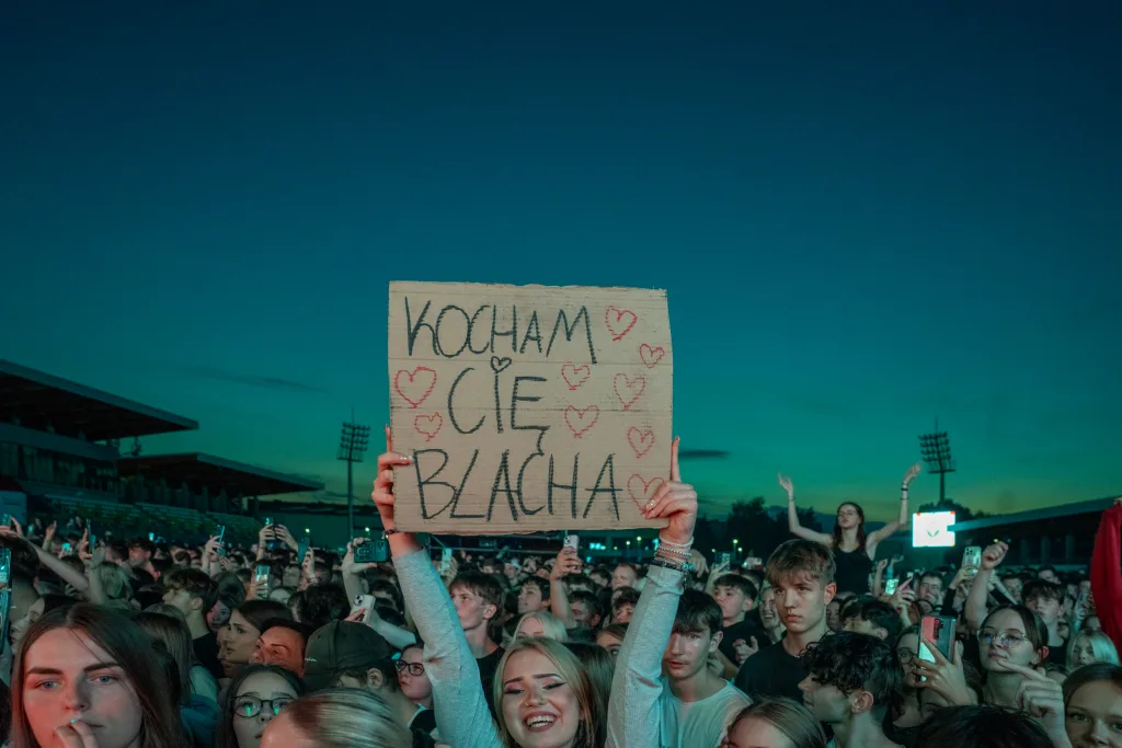 Święto Kwiatów 2025 w Skierniewicach. Kinny Zimmer, Young Igi i KęKę porwali publiczność 38 dsc02042
