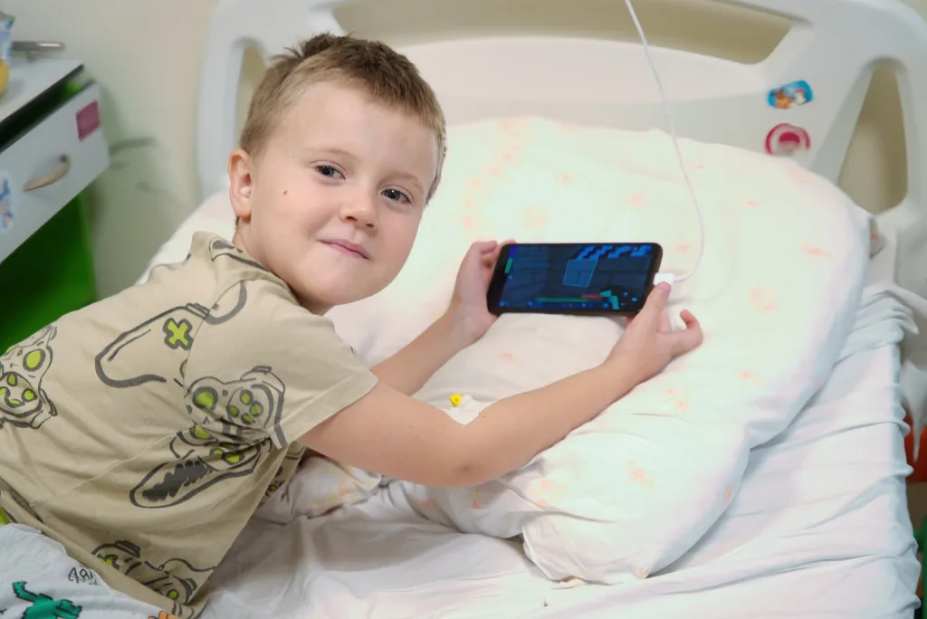 Łóżka dla rodziców małych pacjentów w szpitalu w Skierniewicach – Fundacja przekazała 8 zestawów 33 dsc03543