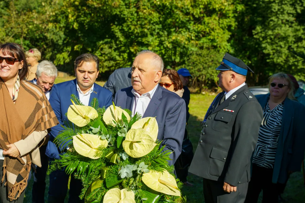 na terenie powiatu skierniewickiego uroczyste odsloniecie pomnika reymonta w lipcach reymontowskich 23 z 58