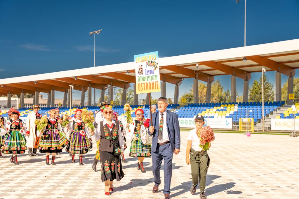 Święto Kwiatów 2025 w Skierniewicach. Barwna Parada 34 parada 2025 sskoiw 48 97 z 103