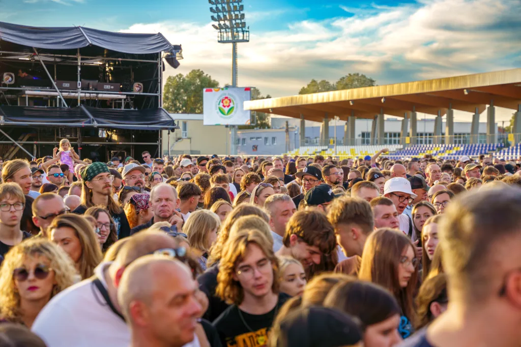 Święto Kwiatów 2025: Paktofonika, Stachursky, Wyszkoni, Kult 33 swieto kwiatow 2025 paktofonika stachursky wyszkoni kult 11 z 66