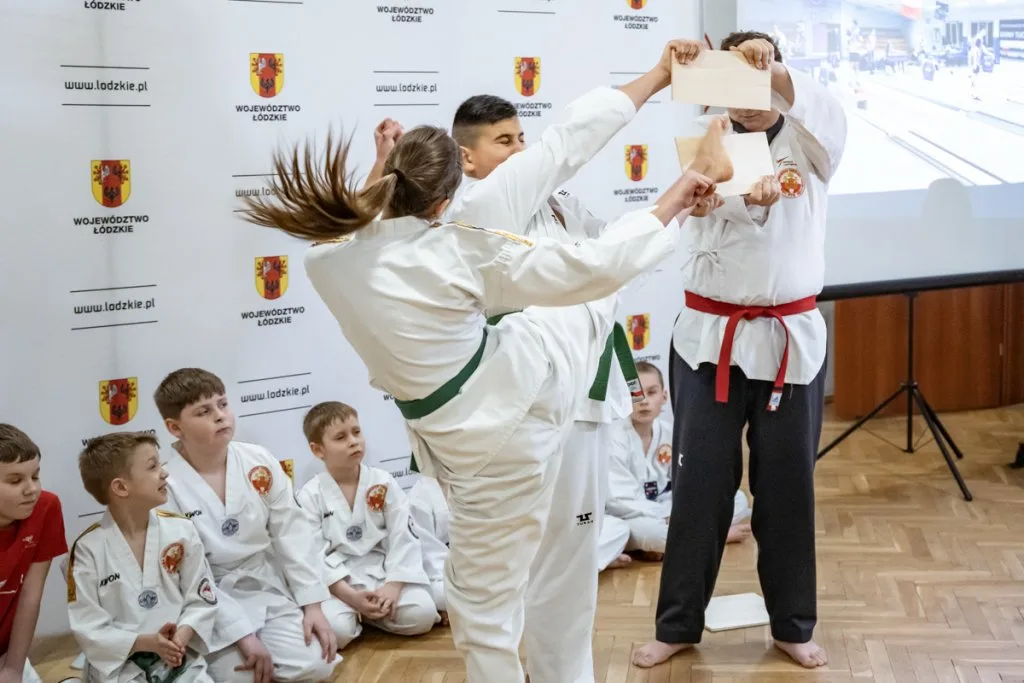 Łódzkie dla Ciebie. Komisja Europejska docenia wydawanie funduszy unijnych w Łódzkiem 7 trenuj w lodzkiem1